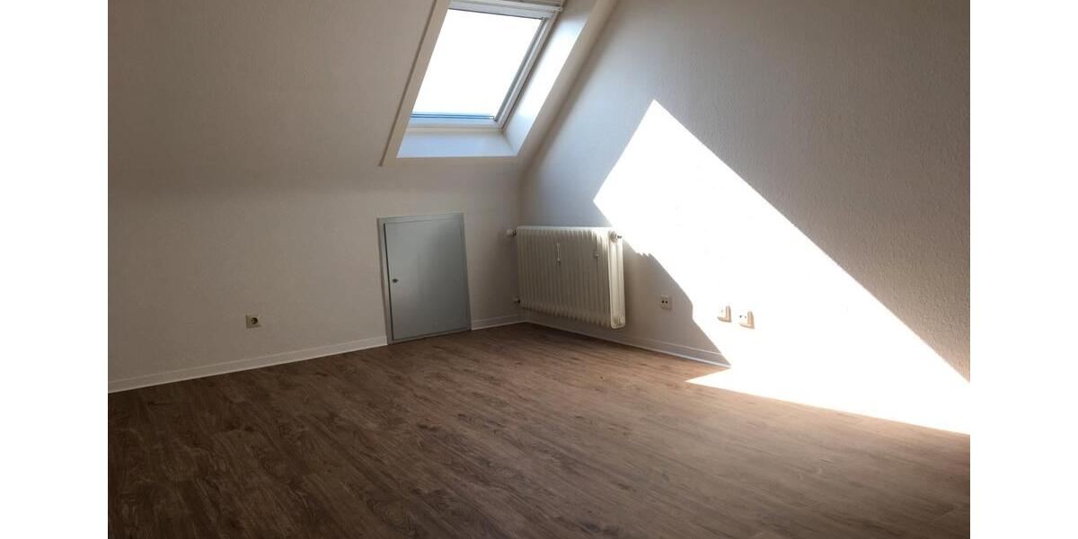 Dachgeschoßwohnung Filderstadt - 3 Zimmer, 78 m&sup2;, 329.000&euro; | Angebot:27185813