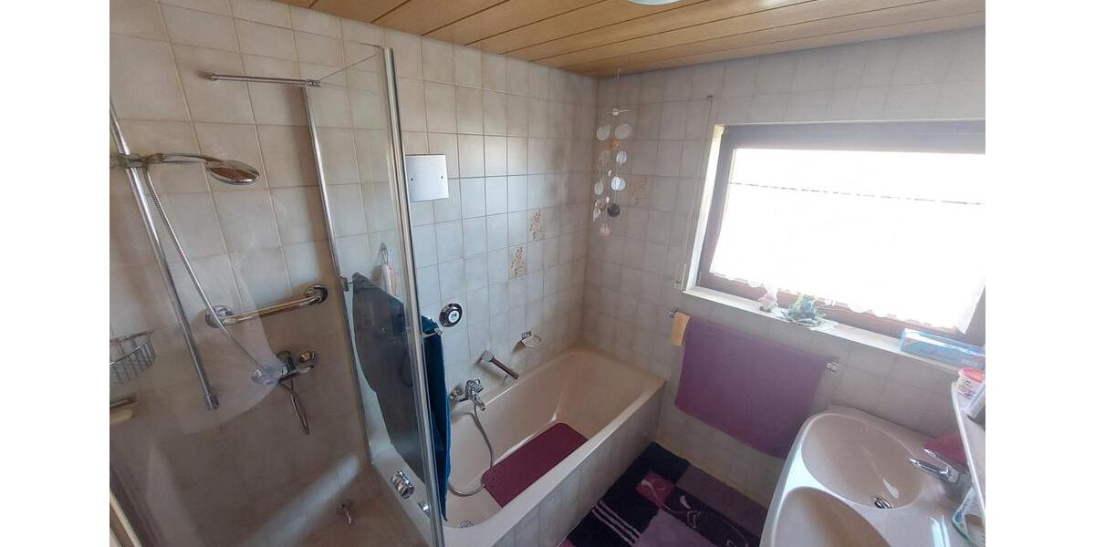 Etagenwohnung Allmersbach im Tal - 3.5 Zimmer, 69 m&sup2;, 295.000&euro; | Angebot:26049687