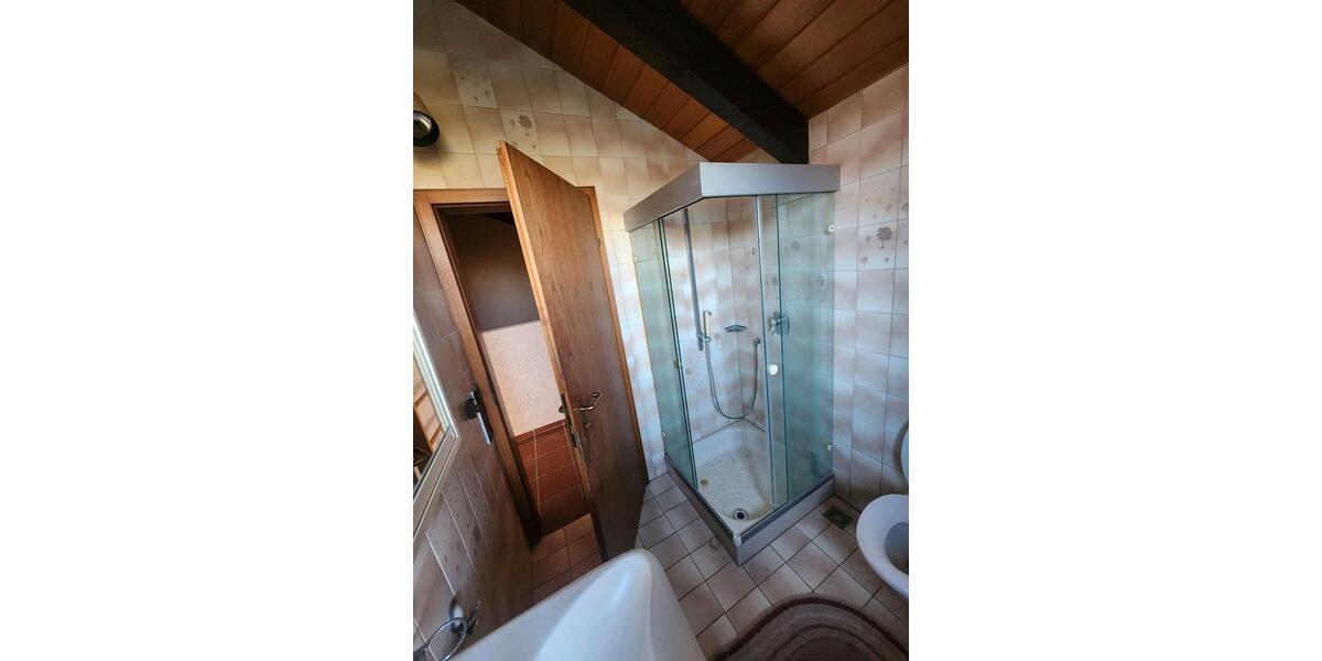 Einfamilienhaus Leonberg - 6.5 Zimmer, 186 m&sup2;, 790.000&euro; | Angebot:27217686
