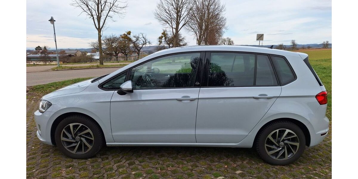 VW Golf Sportsvan 86.000 km 12.800 &euro; Backnang 71522