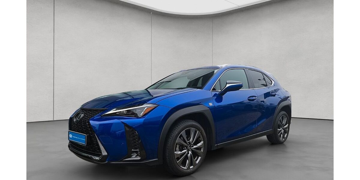 Lexus UX 26.133 km 32.880 &euro; Filderstadt 70794