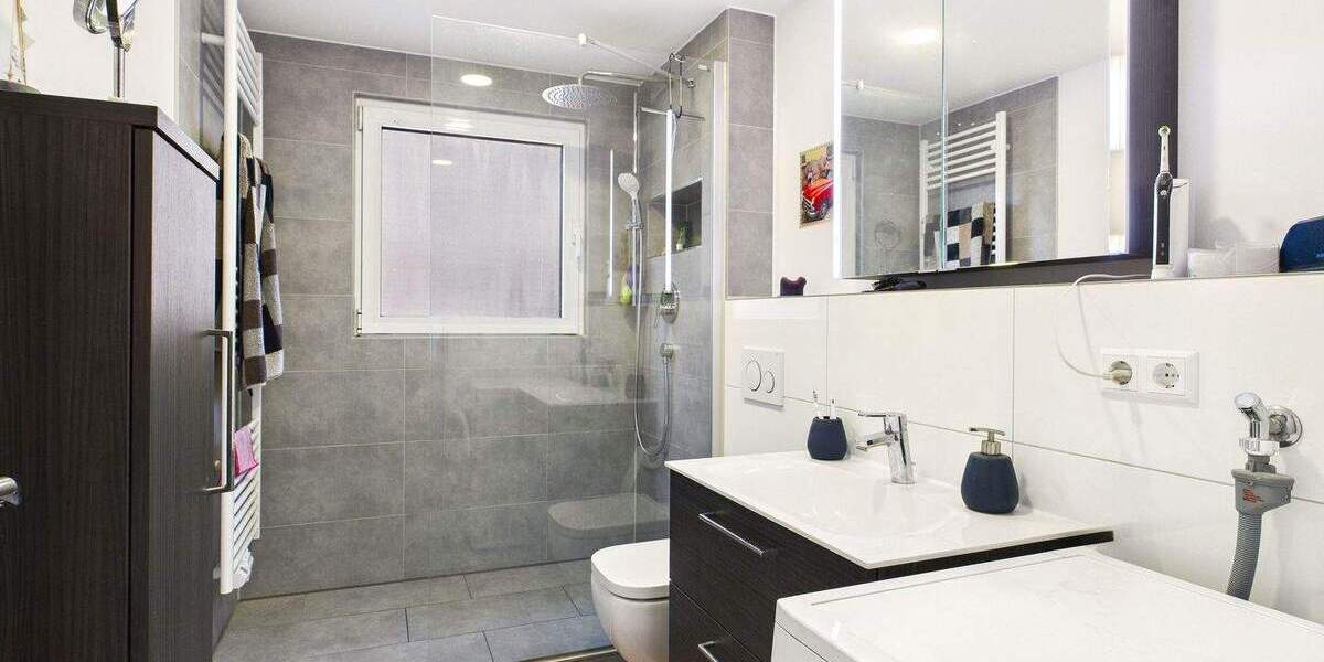 Etagenwohnung Stuttgart Untertürkheim - 3 Zimmer, 75 m&sup2;, 299.000&euro; | Angebot:25770413