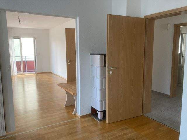 Etagenwohnung Stuttgart Möhringen - 2 Zimmer, 80 m&sup2;, 900&euro; | Angebot:25727018