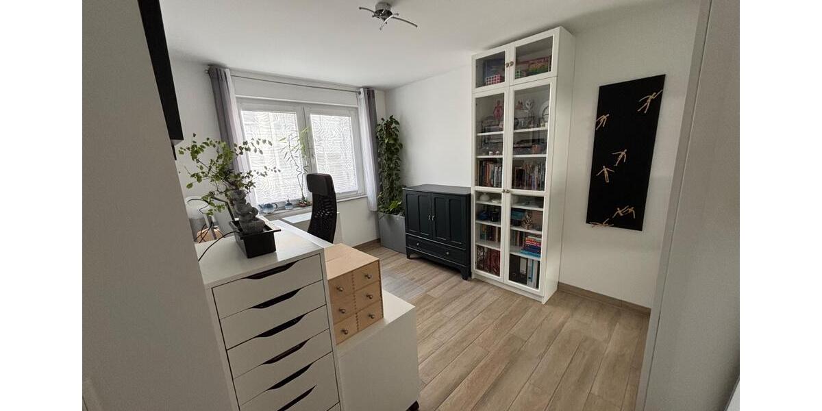 Etagenwohnung Hemmingen - 4.5 Zimmer, 100 m&sup2;, 750.000&euro; | Angebot:26042042