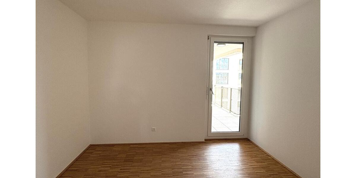 Etagenwohnung Leonberg - 4 Zimmer, 105 m&sup2;, 1.898&euro; | Angebot:23644761