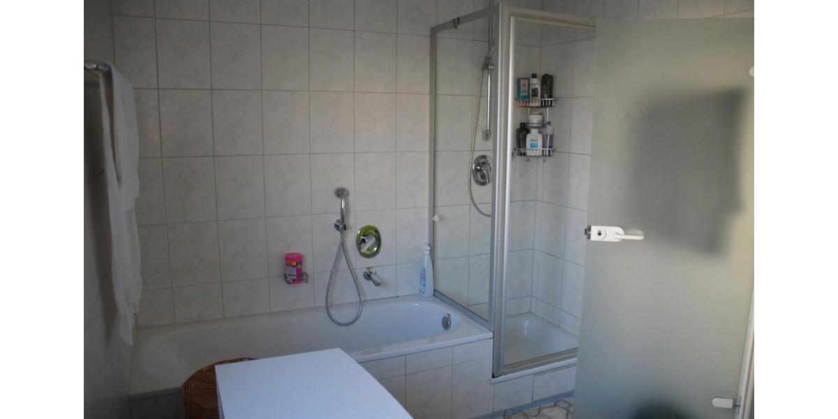 Erdgeschoßwohnung Leonberg - 4.5 Zimmer, 150 m&sup2;, 590.000&euro; | Angebot:26587813