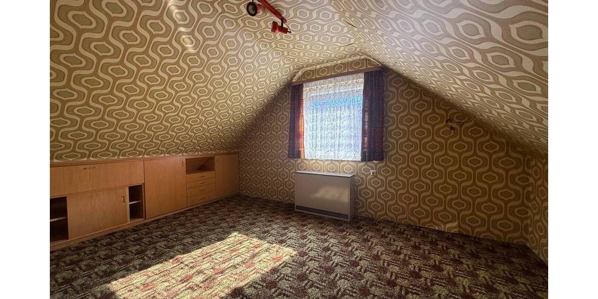 Mehrfamilienhaus, Wohnhaus Wimsheim - 8 Zimmer, 169 m&sup2;, 350.000&euro; | Angebot:25691729