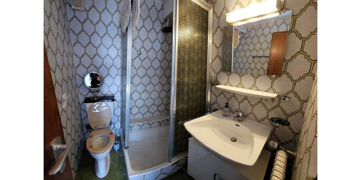 Doppelhaushälfte Stuttgart Weilimdorf - 7 Zimmer, 167 m&sup2;, 649.000&euro; | Angebot:25905875