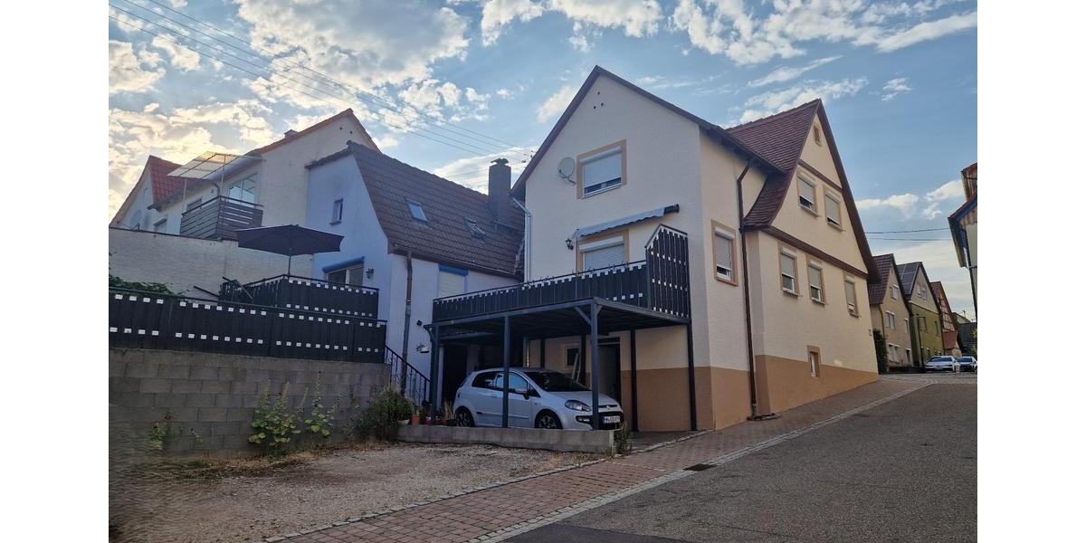 Doppelhaushälfte Brackenheim - 4 Zimmer, 148 m&sup2;, 310.000&euro; | Angebot:27202309