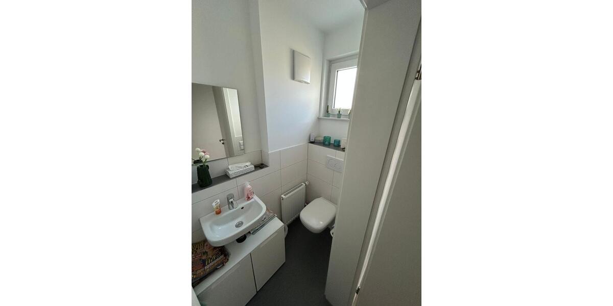 Bungalow Kirchheim am Neckar - 3 Zimmer, 115 m&sup2;, 1.720&euro; | Angebot:25917589