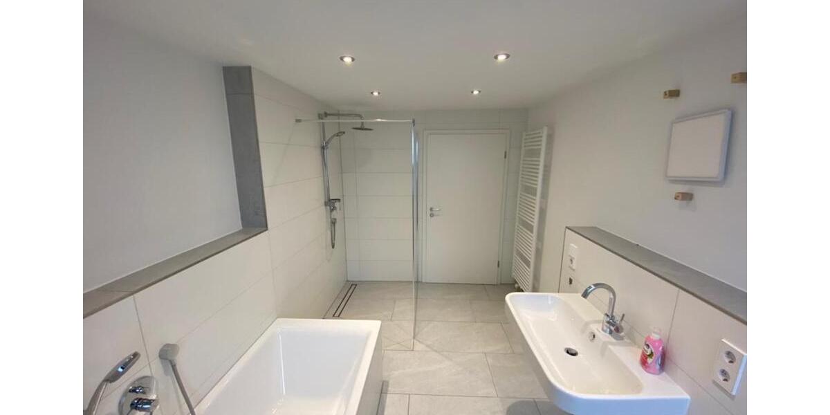 Erdgeschoßwohnung Weissach - 4.5 Zimmer, 112 m&sup2;, 1.560&euro; | Angebot:25363593