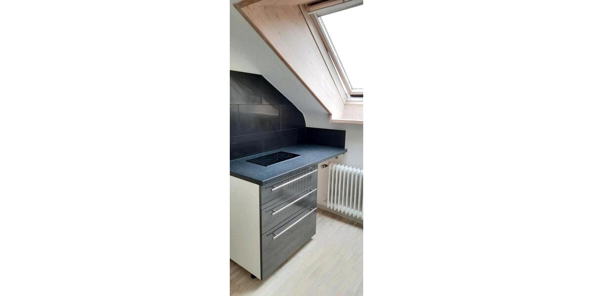 Dachgeschoßwohnung Stuttgart Feuerbach - 2.5 Zimmer, 35 m&sup2;, 161.000&euro; | Angebot:27111038