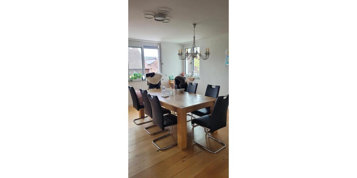 Maisonettenwohnung Sachsenheim - 4 Zimmer, 140 m&sup2;, 1.300&euro; | Angebot:26124261