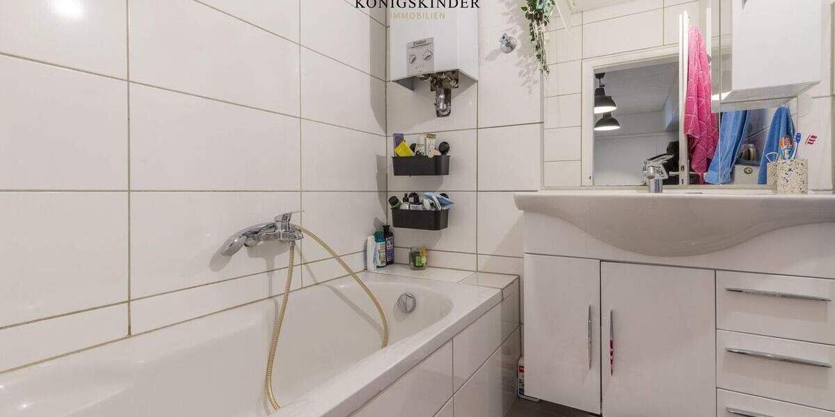 Etagenwohnung Stuttgart Süd - 3 Zimmer, 82 m&sup2;, 425.000&euro; | Angebot:25683100