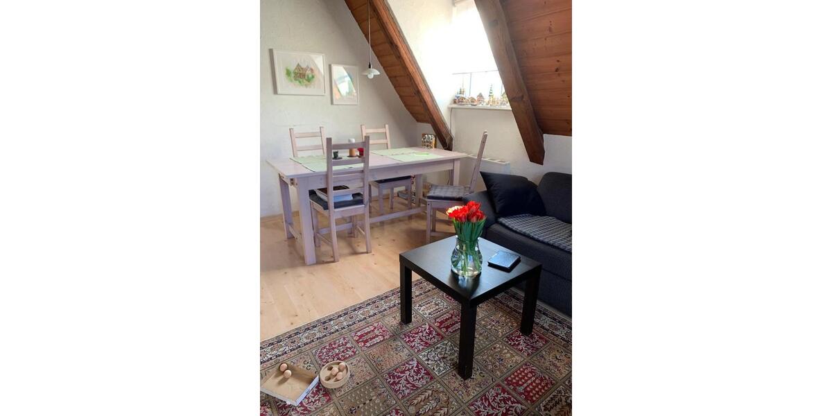 Dachgeschoßwohnung Ludwigsburg Hoheneck - 2.5 Zimmer, 70 m&sup2;, 289.000&euro; | Angebot:25606429