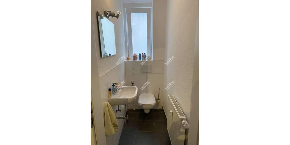 Zimmer Stuttgart Obertürkheim - 4 Zimmer, 115 m&sup2;, 1.380&euro; | Angebot:25726385