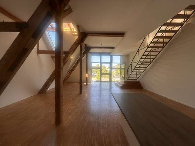 Etagenwohnung Ostfildern - 4 Zimmer, 196 m&sup2;, 2.500&euro; | Angebot:27537535
