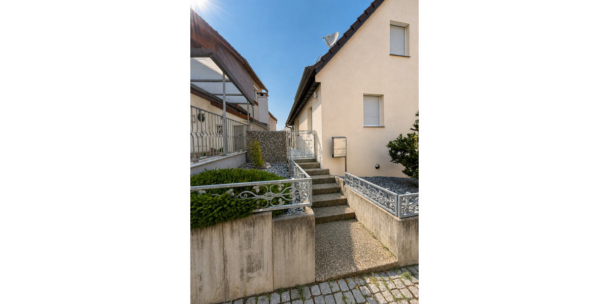 Einfamilienhaus Plochingen - 6.5 Zimmer, 142 m&sup2;, 579.000&euro; | Angebot:27551247