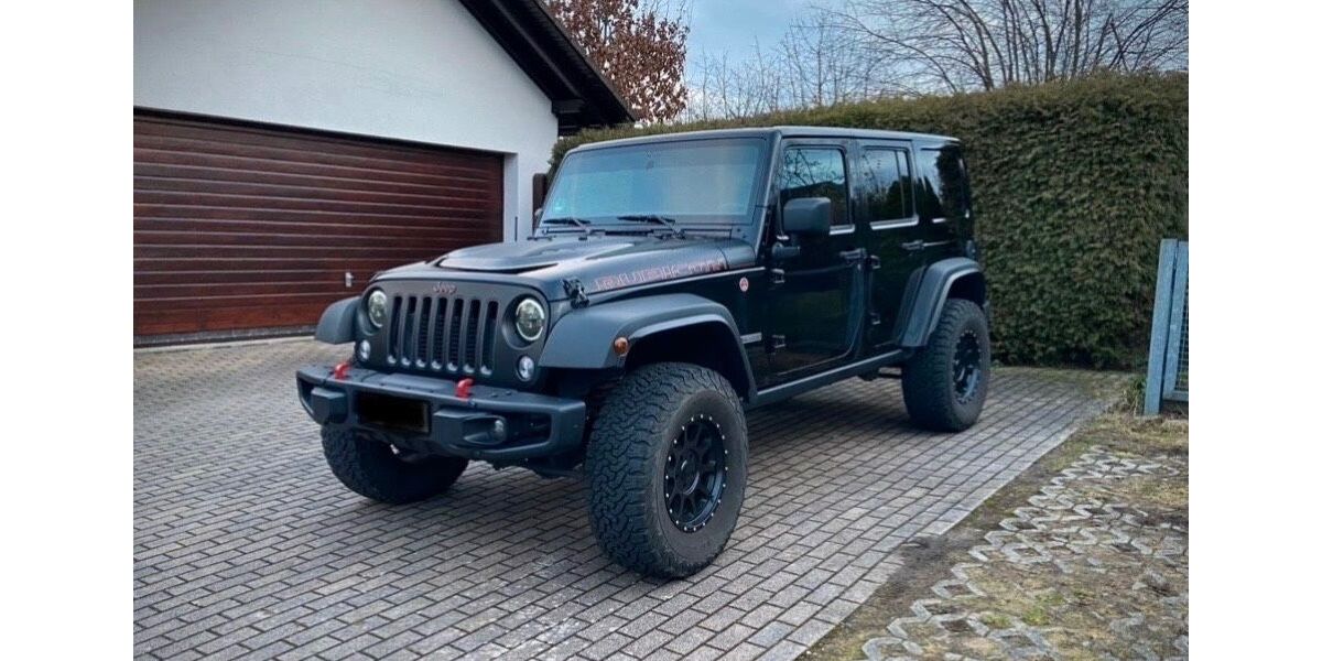 Jeep Wrangler 108.000 km 41.900 &euro; Mühlacker 75417