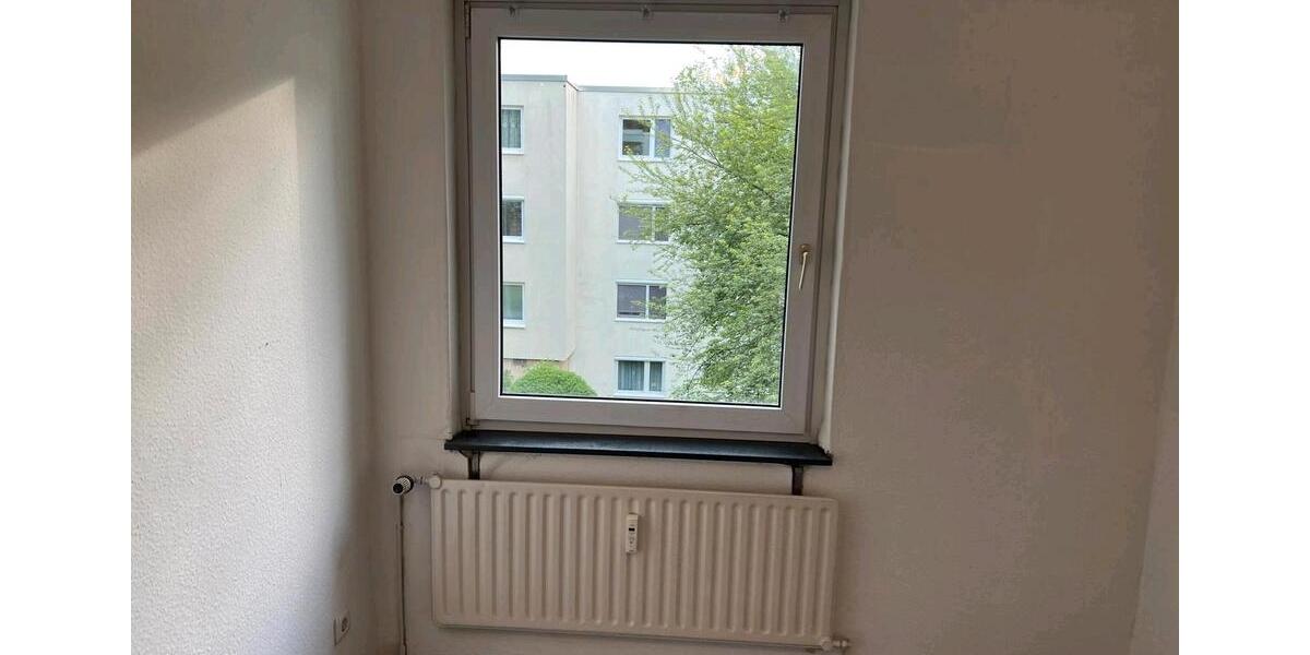 Etagenwohnung Stuttgart Mühlhausen - 4 Zimmer, 88 m&sup2;, 1.250&euro; | Angebot:27568089