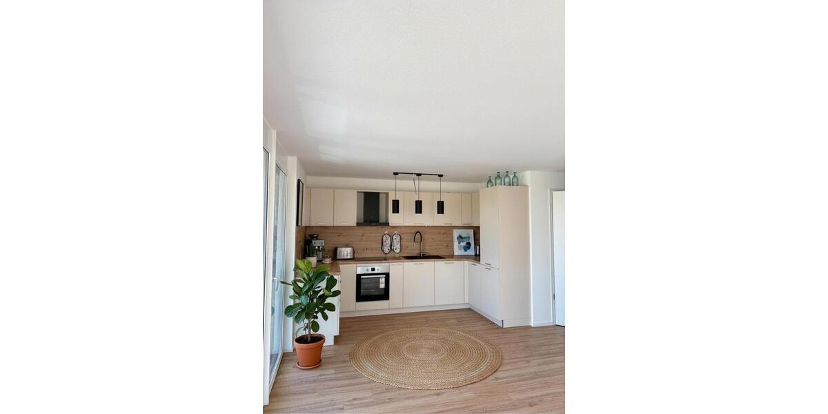 Etagenwohnung Marbach am Neckar - 3.5 Zimmer, 84 m&sup2;, 1.293&euro; | Angebot:26478377