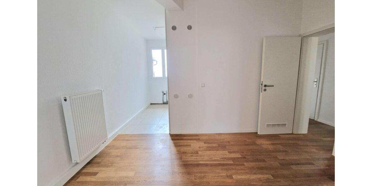 Dachgeschoßwohnung Stuttgart Stuttgart-Süd - 2 Zimmer, 63 m&sup2;, 1.275&euro; | Angebot:26133397