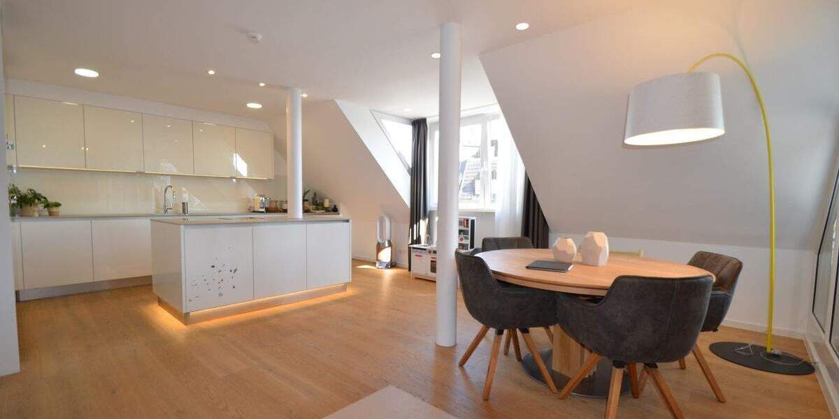 Etagenwohnung Böblingen - 4 Zimmer, 220 m&sup2;, 905.000&euro; | Angebot:25704223