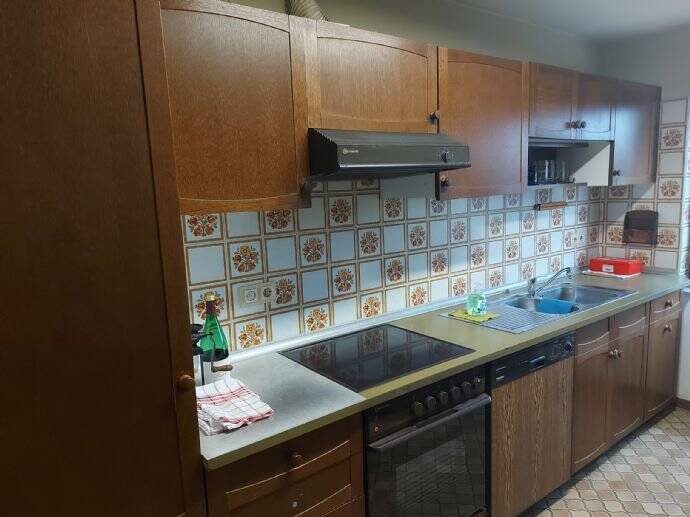 Mehrfamilienhaus, Wohnhaus Leingarten Großgartach - 8 Zimmer, 250 m&sup2;, 3.000&euro; | Angebot:25780397