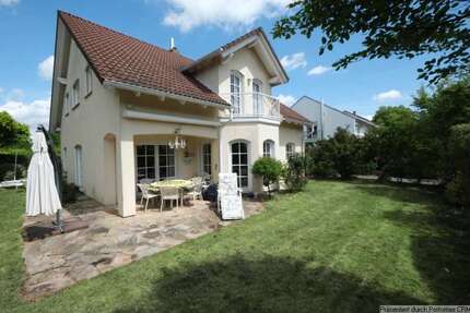 Haus Kornwestheim - 6.5 Zimmer, 204 m&sup2;, 1.200.000&euro; | Angebot:26765921