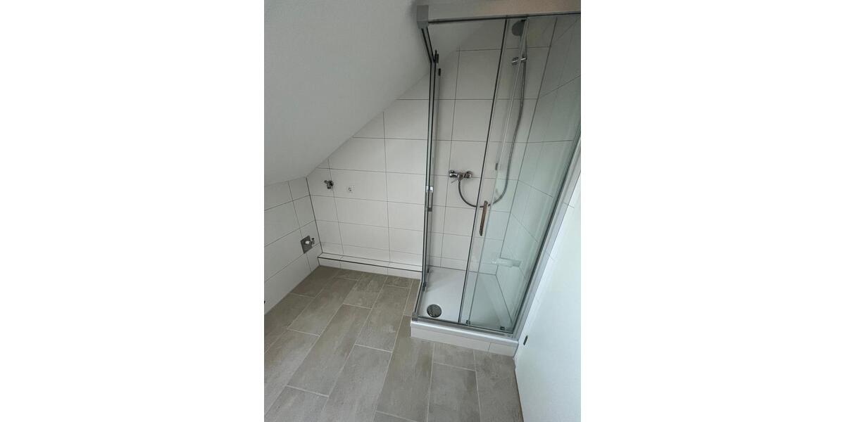 Dachgeschoßwohnung Leonberg - 2 Zimmer, 58 m&sup2;, 880&euro; | Angebot:25893568