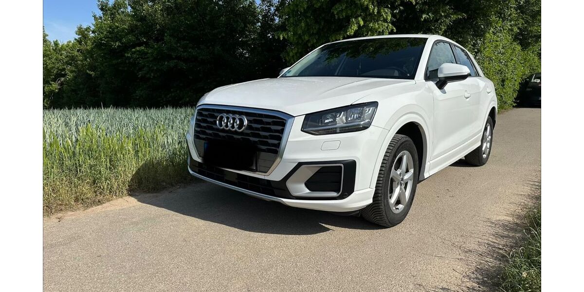 Audi Q2 113.374 km 14.400 &euro; Stuttgart 70499