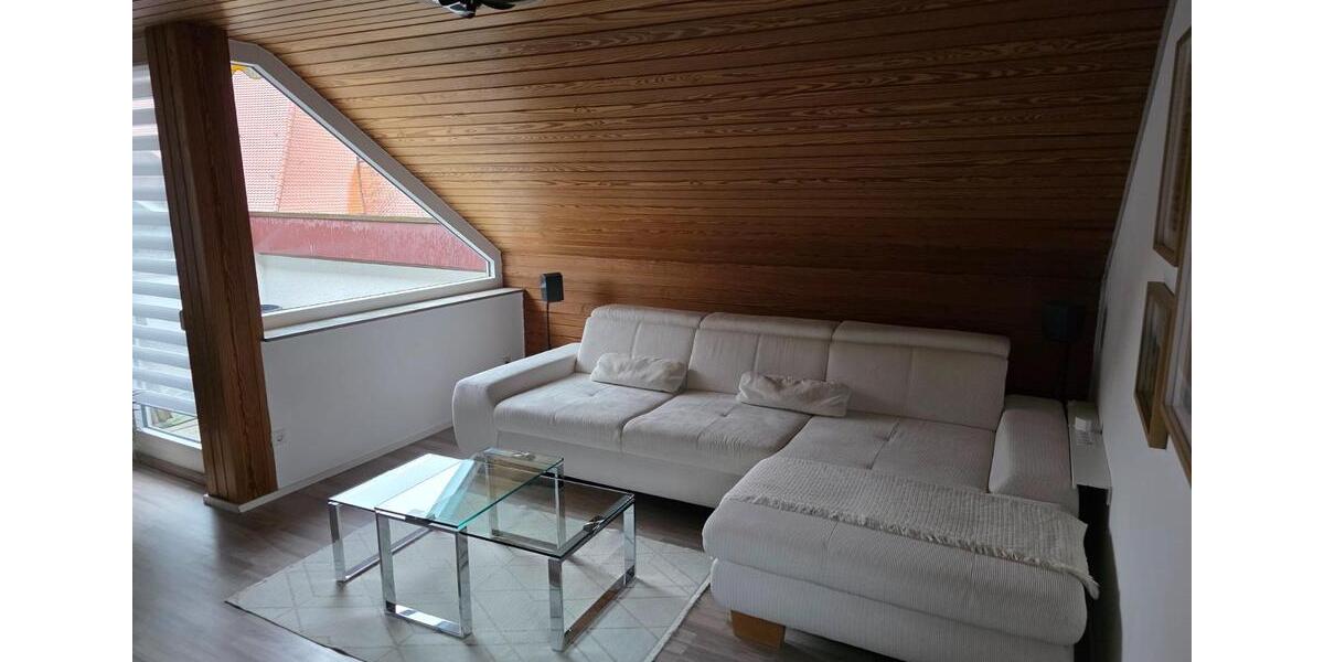 Dachgeschoßwohnung Rutesheim - 3.5 Zimmer, 94 m&sup2;, 1.080&euro; | Angebot:27557919