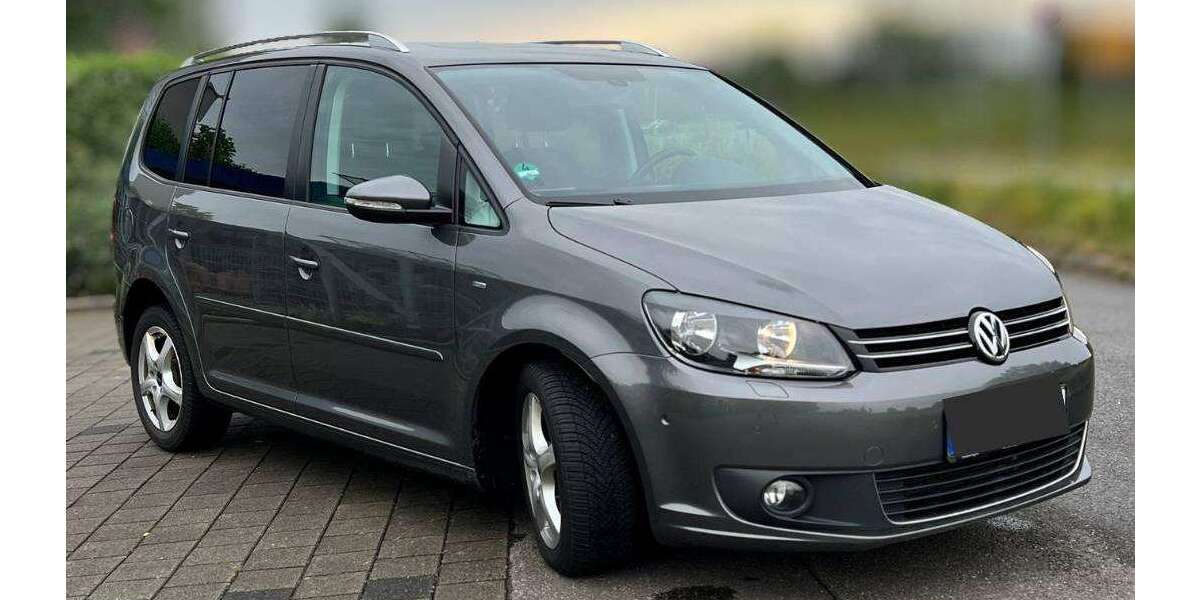 VW Touran 167.850 km 11.900 &euro; Stuttgart, Landeshauptstadt 70599