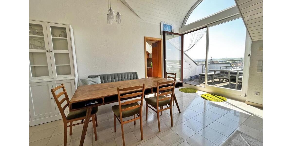 Dachgeschoßwohnung Lauffen am Neckar - 3.5 Zimmer, 89 m&sup2;, 1.250&euro; | Angebot:26477083