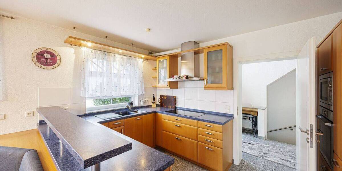 Einfamilienhaus Affalterbach - 6 Zimmer, 245 m&sup2;, 1.090.000&euro; | Angebot:25697997