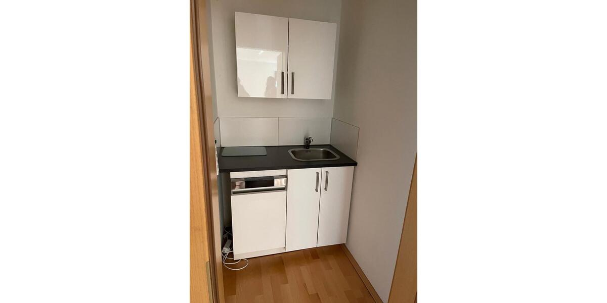 Erdgeschoßwohnung Kirchheim am Neckar - 2.5 Zimmer, 76 m&sup2;, 900&euro; | Angebot:27552241