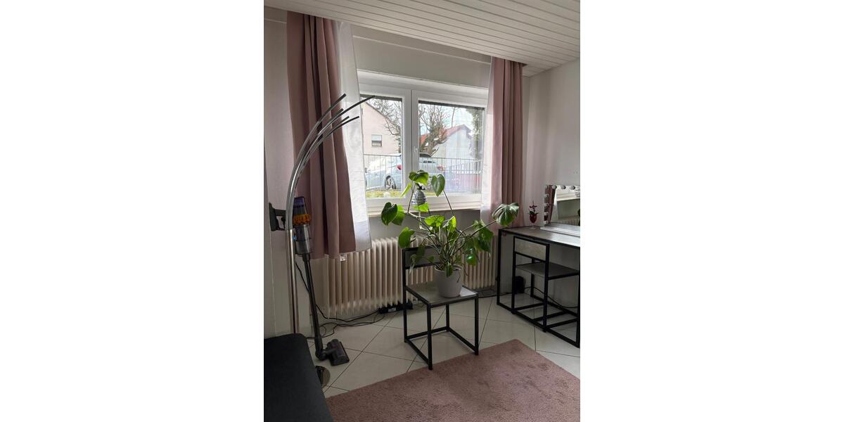 Etagenwohnung Friolzheim - 1 Zimmer, 29 m&sup2;, 500&euro; | Angebot:25171936