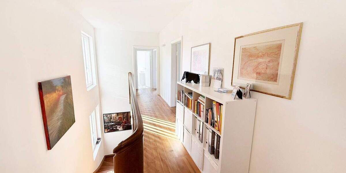 Einfamilienhaus Stuttgart Sillenbuch - 6 Zimmer, 201 m&sup2;, 5.200&euro; | Angebot:25704695