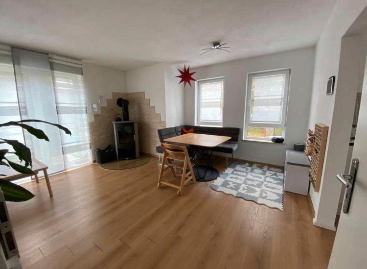 Doppelhaushälfte Lehrensteinsfeld - 5 Zimmer, 142 m&sup2;, 579.000&euro; | Angebot:24355363