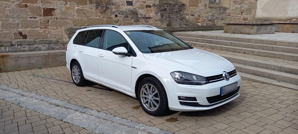 VW Golf 143.500 km 11.400 &euro; Korb 71404