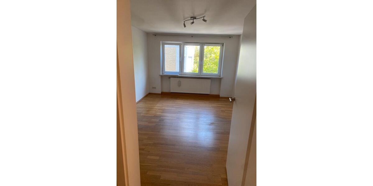 Etagenwohnung Stuttgart Bad Cannstatt - 3 Zimmer, 76 m&sup2;, 1.200&euro; | Angebot:27596051