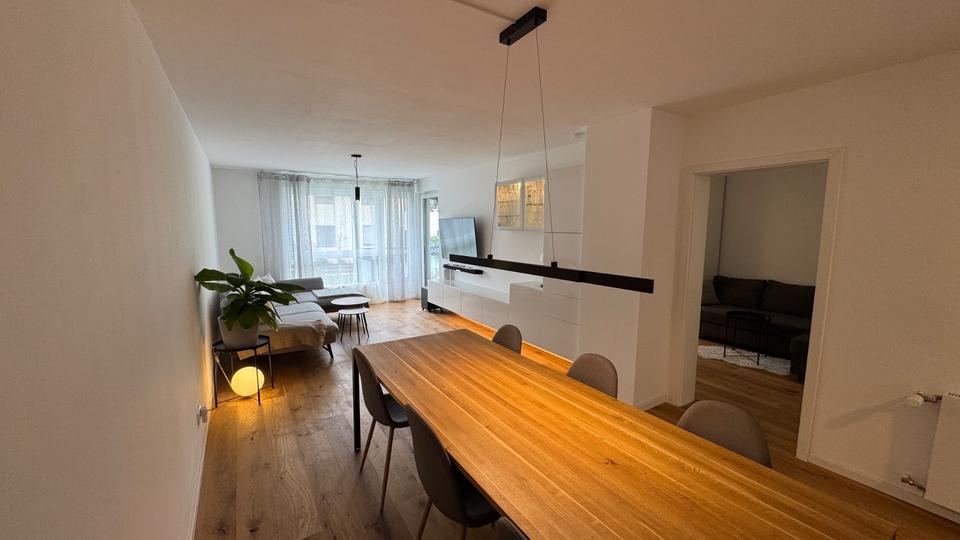 Hochparterre Böblingen - 3 Zimmer, 1.800&euro; | Angebot:23103180