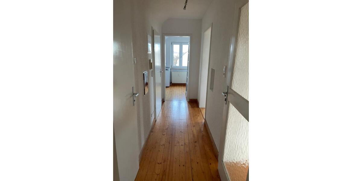 Dachgeschoßwohnung Stuttgart Zuffenhausen - 1 Zimmer, 45 m&sup2;, 900&euro; | Angebot:24224524