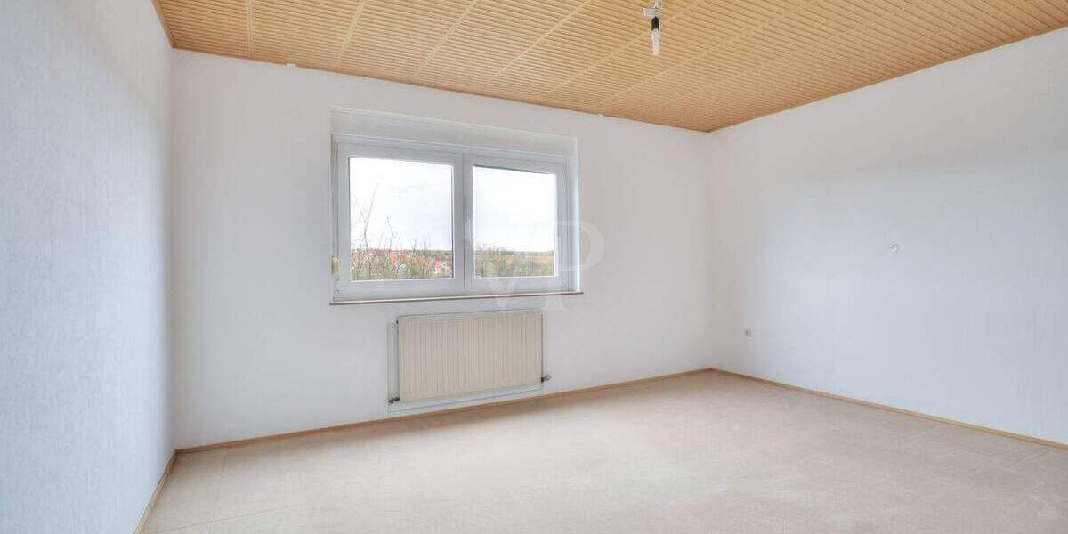 Mehrfamilienhaus, Wohnhaus Schwaigern - 8 Zimmer, 160 m&sup2;, 430.000&euro; | Angebot:25731882