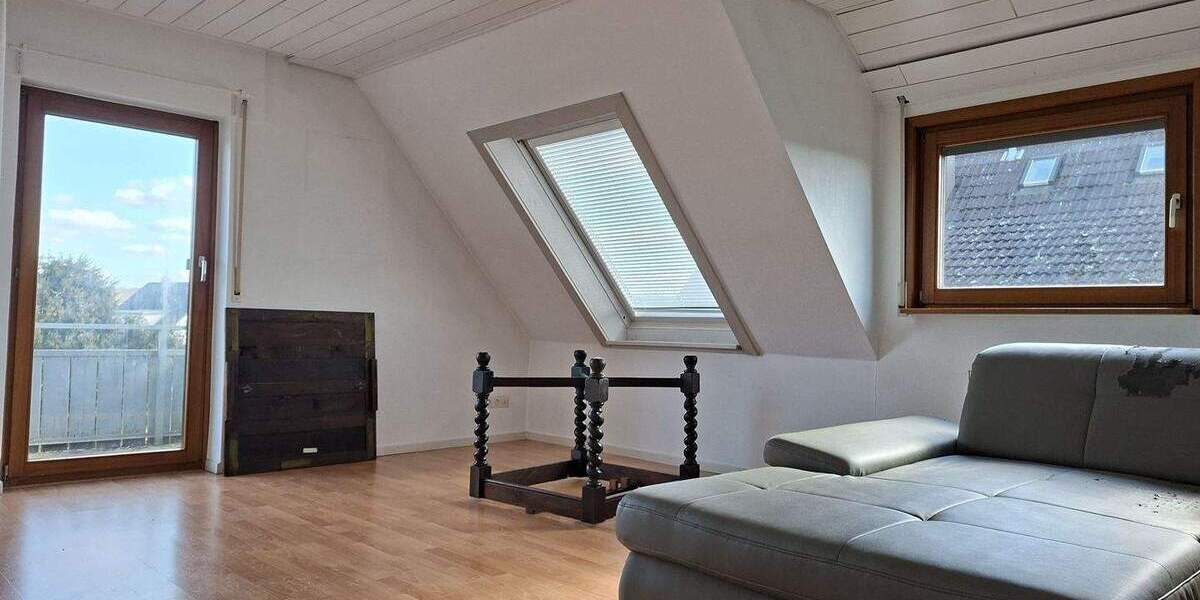 Einfamilienhaus Böblingen Dagersheim - 9 Zimmer, 200 m&sup2;, 730.000&euro; | Angebot:25671732