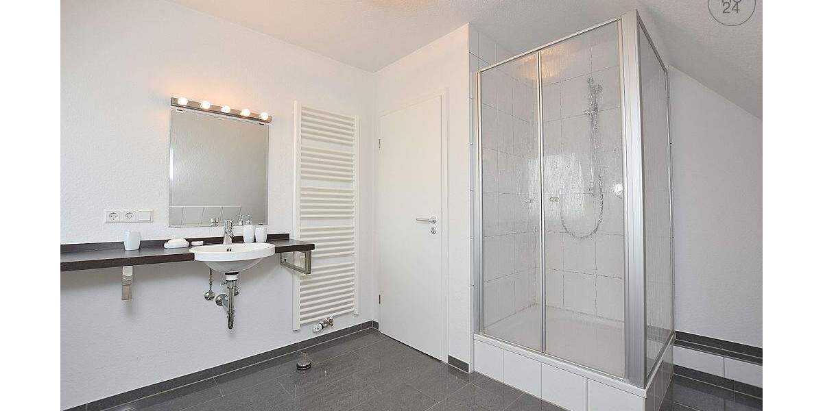 Etagenwohnung Stuttgart Ost - 2 Zimmer, 70 m&sup2;, 1.540&euro; | Angebot:25742828