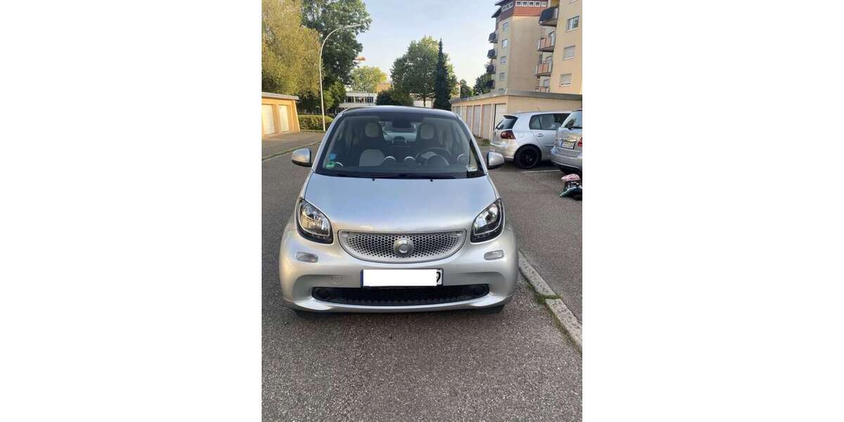 Smart forTwo 128.000 km 7.400 &euro; Stuttgart 70182