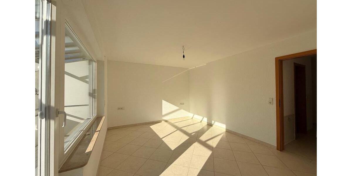 Etagenwohnung Reichenbach an der Fils - 3 Zimmer, 100 m&sup2;, 1.200&euro; | Angebot:25405929