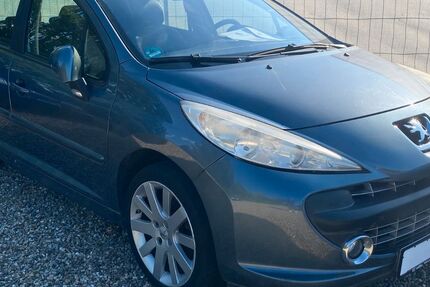 Peugeot 207 149.000 km 890 &euro; Heilbronn 74078