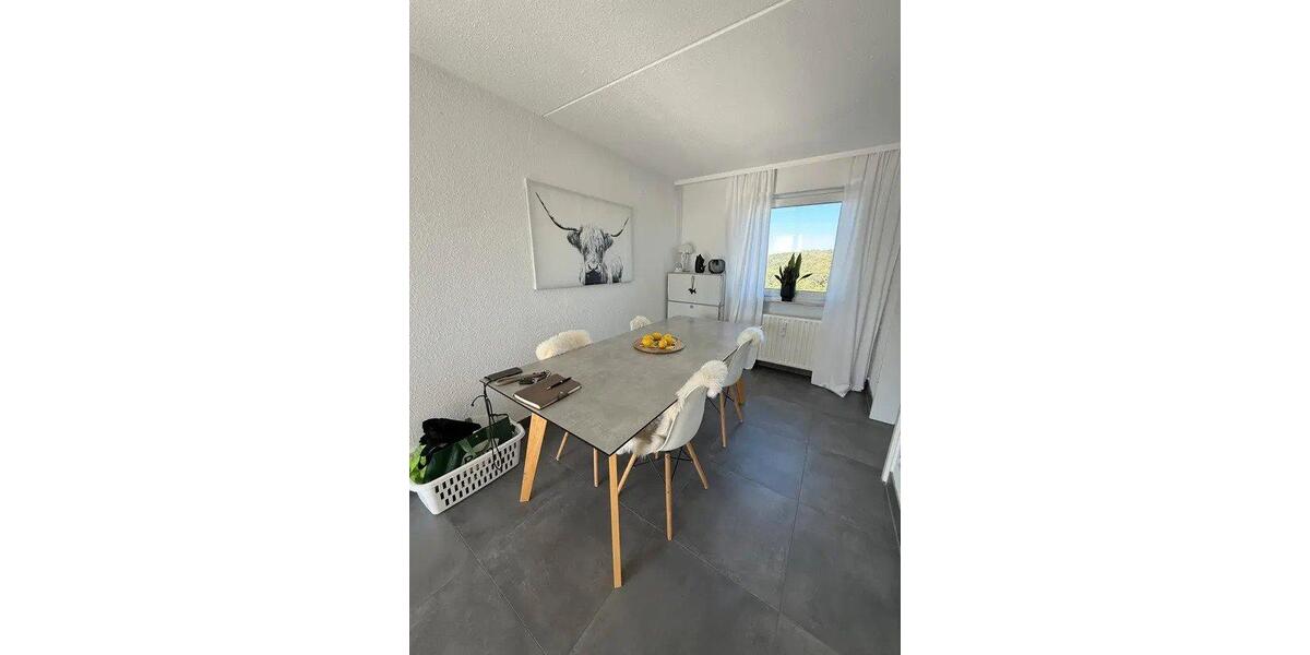 Etagenwohnung Stuttgart Botnang - 2 Zimmer, 79 m&sup2;, 1.100&euro; | Angebot:27587651